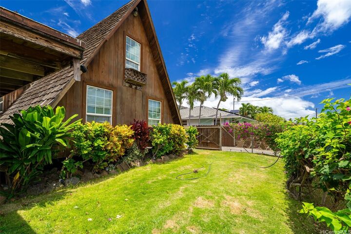 Property Photo:  84-254 Makau Street  HI 96792 