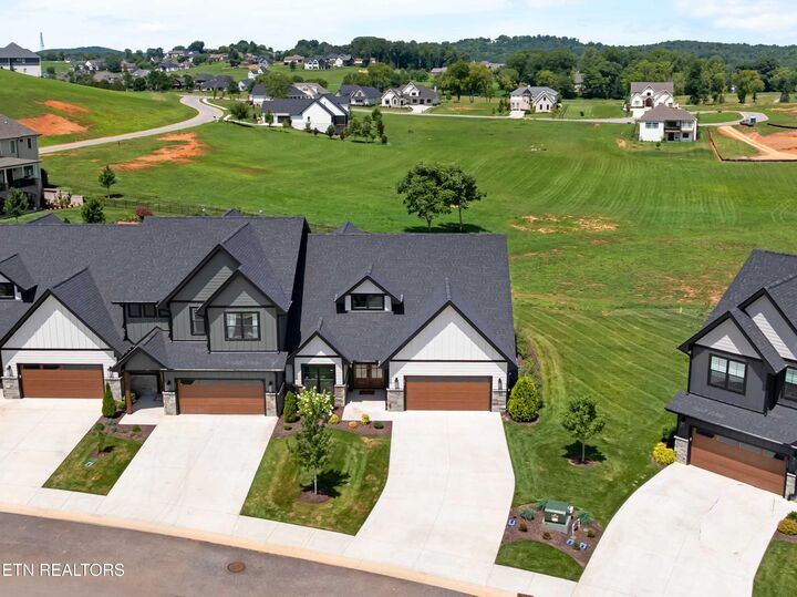 Property Photo: 179 Island Circle TN 37774