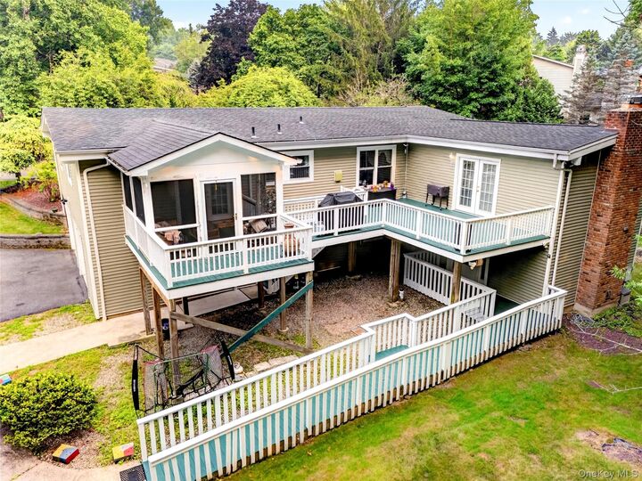 Property Photo: 105 Robinhood Lane NY 10994