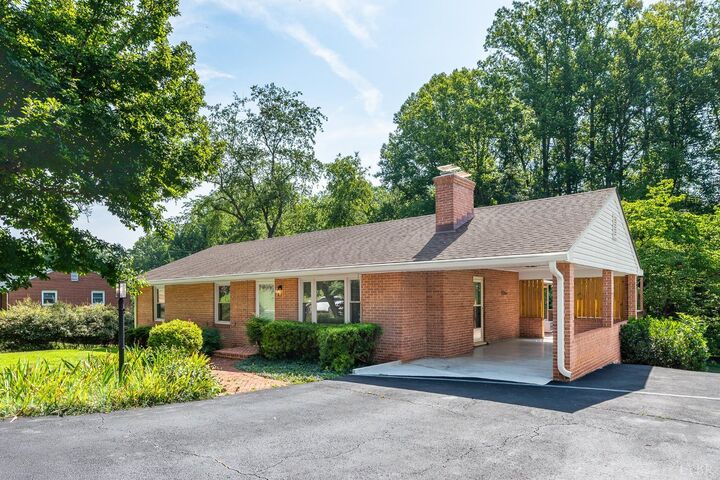 Property Photo: 276 Wellington Drive VA 24502