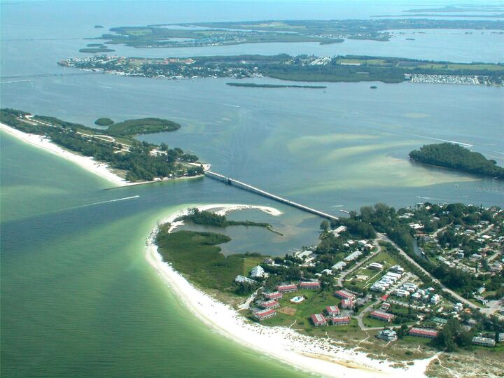 Property Photo: 7115 Gulf Of Mexico Drive 23 FL 34228
