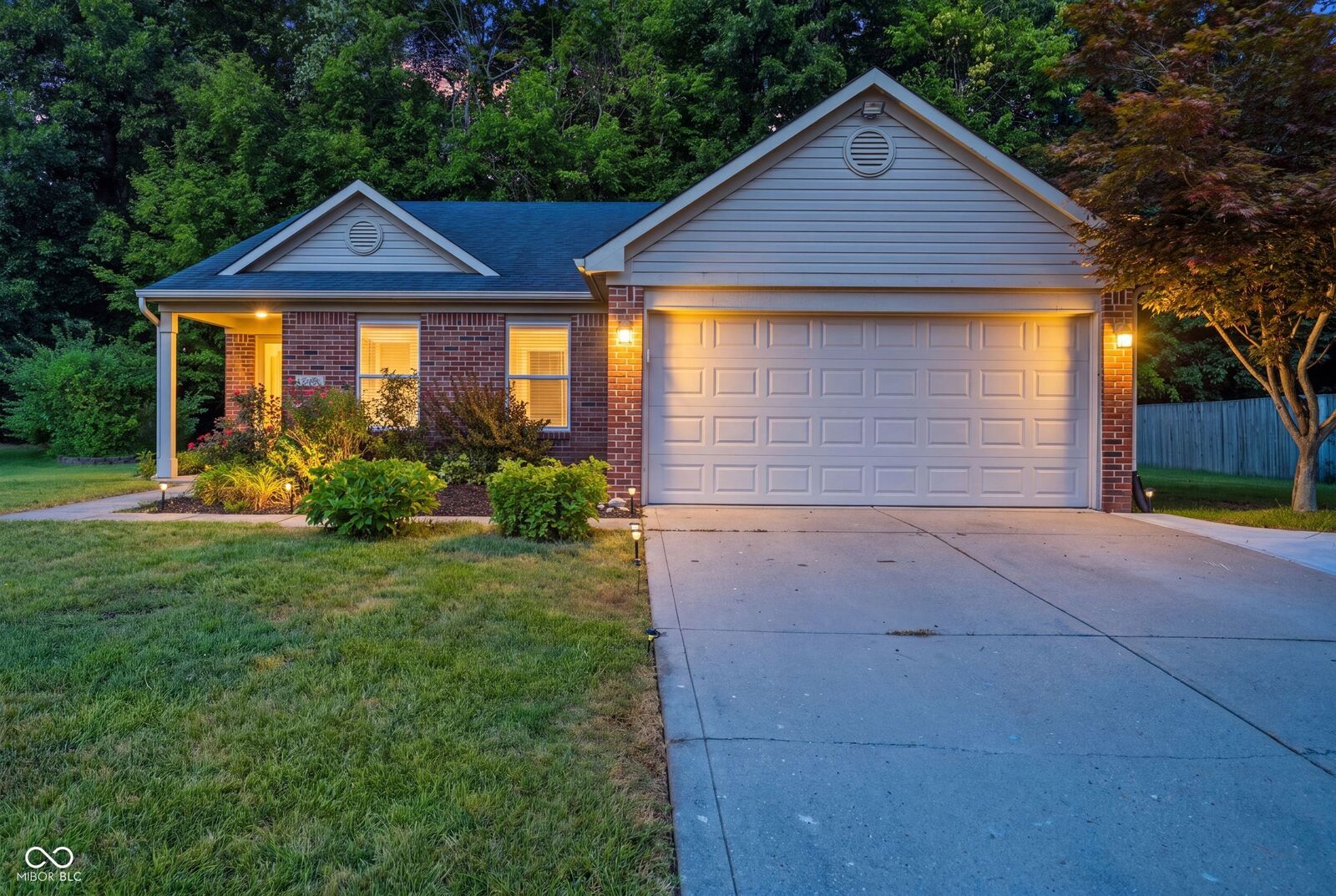 Property Photo:  2046 Meadowlark Lane  IN 46112 