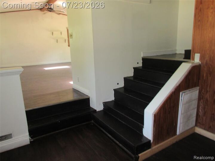 Property Photo: 1575 Banmoor Drive MI 48084 1532