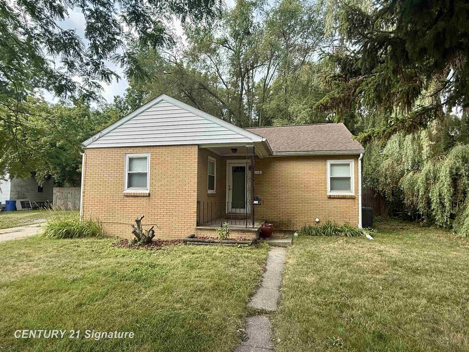 Property Photo: 110 21st Street MI 49708