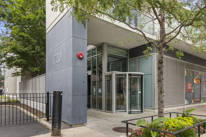 Property Photo: 1720 S Michigan Avenue 208 IL 60616