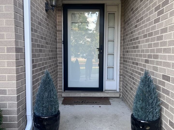 Property Photo: 1647 Huntington Court 1 IL 60422