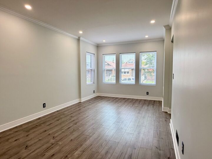 Property Photo:  7522 S Aberdeen Street  IL 60620 