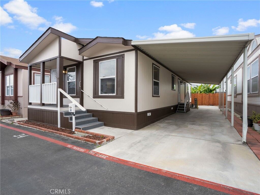 Property Photo:  24200 Walnut Street 34  CA 90501 