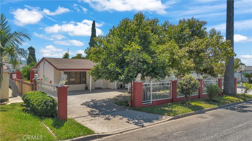 Property Photo:  13618 Las Vecinas Dr  CA 91746 