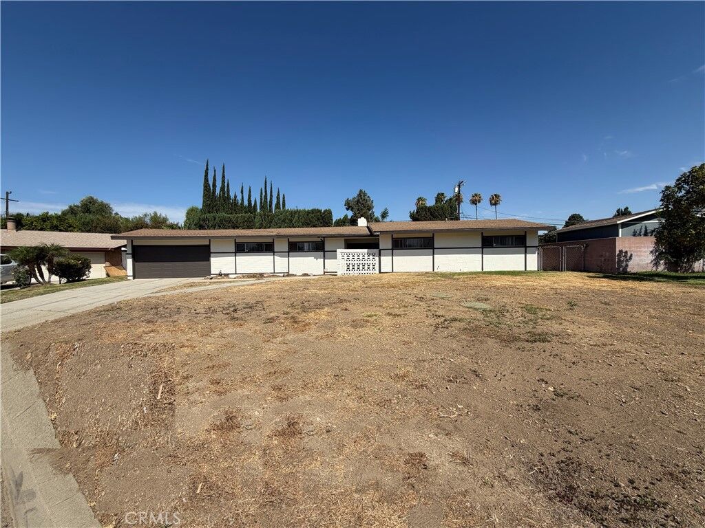 Property Photo:  5748 Chelsea Court  CA 92377 