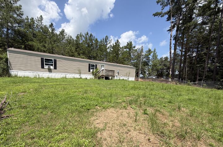 Property Photo: 3370 Clifton Rd TN 38372