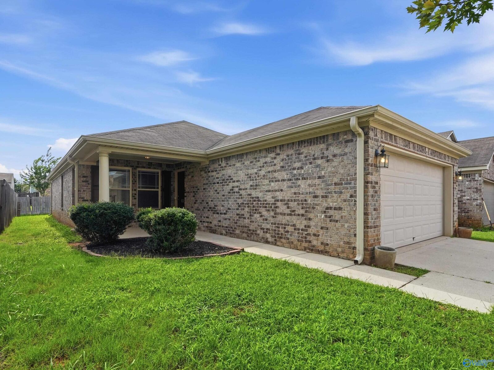 Property Photo:  121 Pitts Griffin Drive  AL 35756 