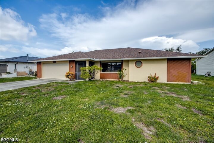 Property Photo:  3810 SW 7th Avenue  FL 33914 