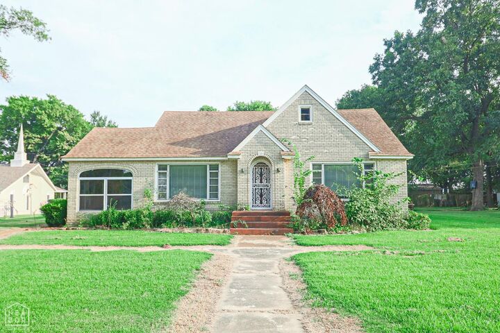 Property Photo:  201 Hughey Street  AR 72471 