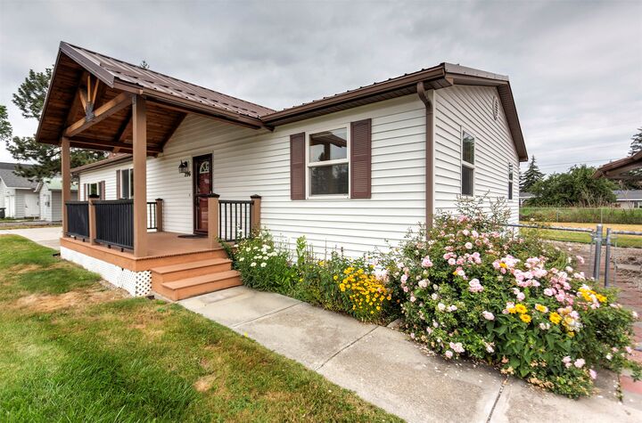 Property Photo:  296 S Sapphire Street  MT 59840 