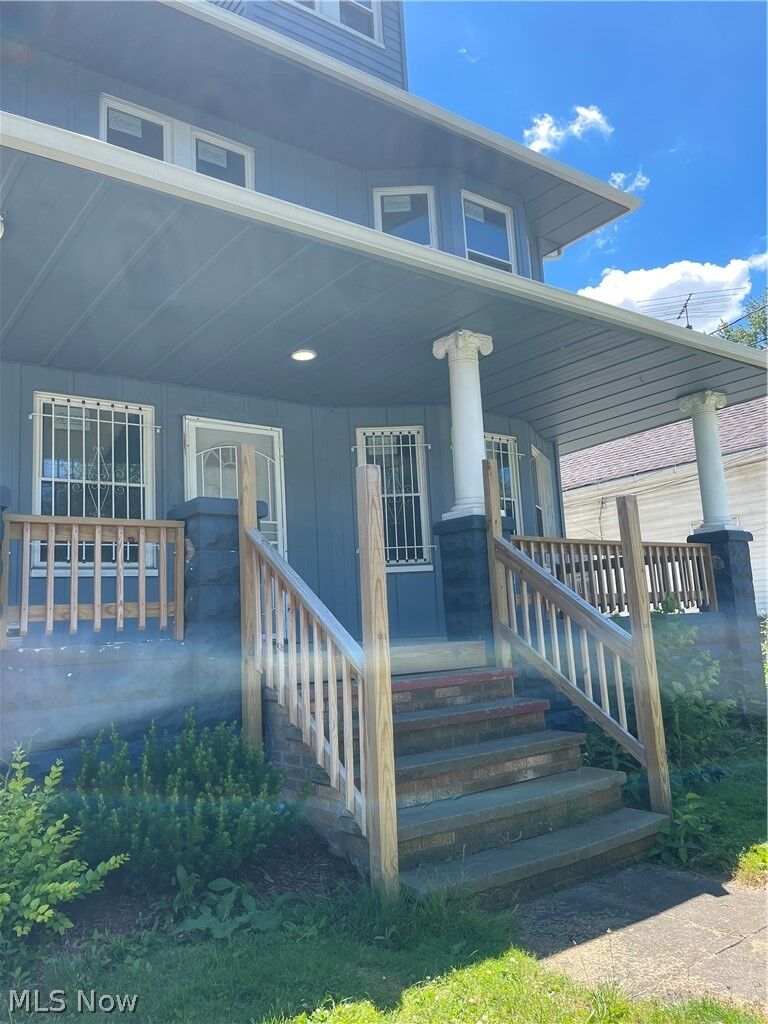Property Photo:  6204 Fullerton Avenue  OH 44105 
