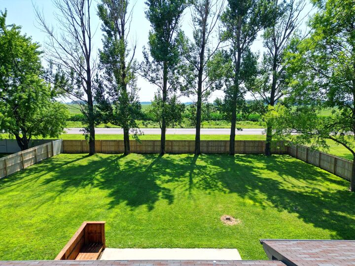 Property Photo:  916 Birch Avenue W  MN 55342 