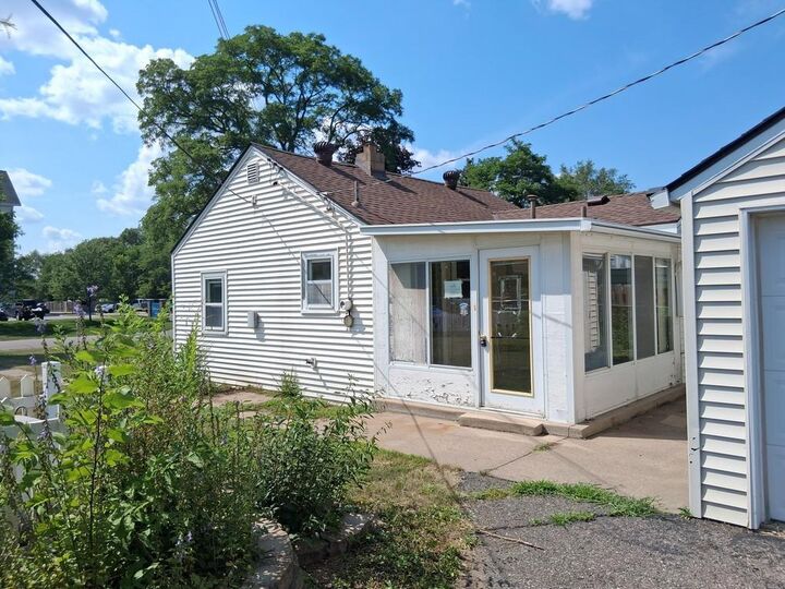 Property Photo:  212 37th Avenue N  MN 56303 