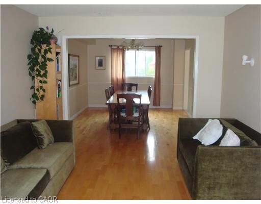 Property Photo: 18 Golfview Crescent Upper ON L9H 6V2