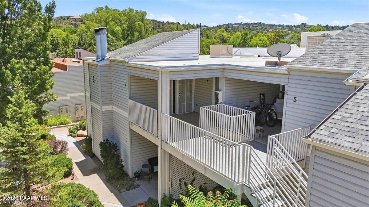 Property Photo: 333 W Leroux Street 6 AZ 86303