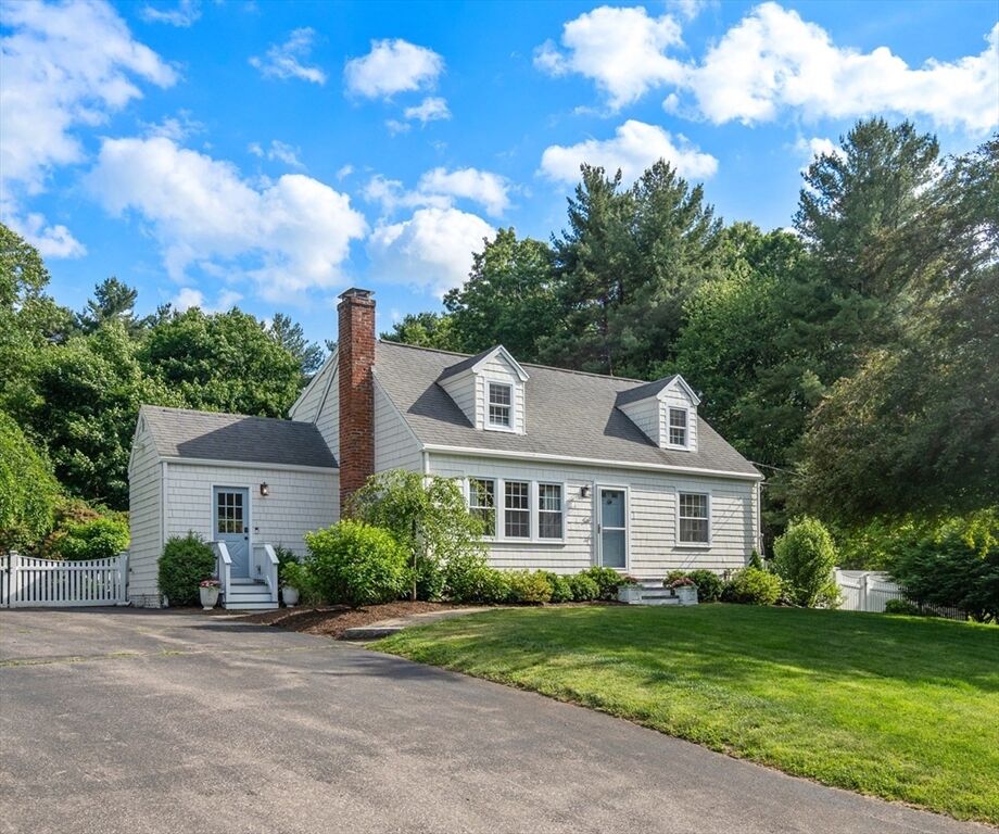 Property Photo: 54 Jarr Brook Rd MA 01746
