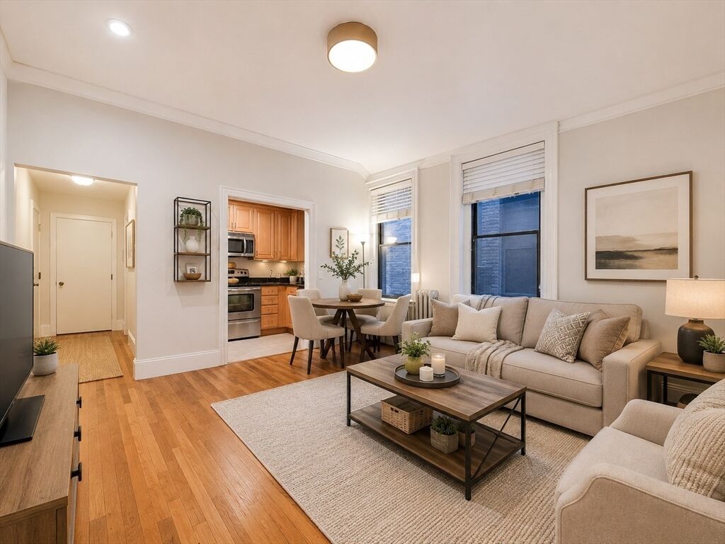 Property Photo:  362 Commonwealth Ave 4C  MA 02115 