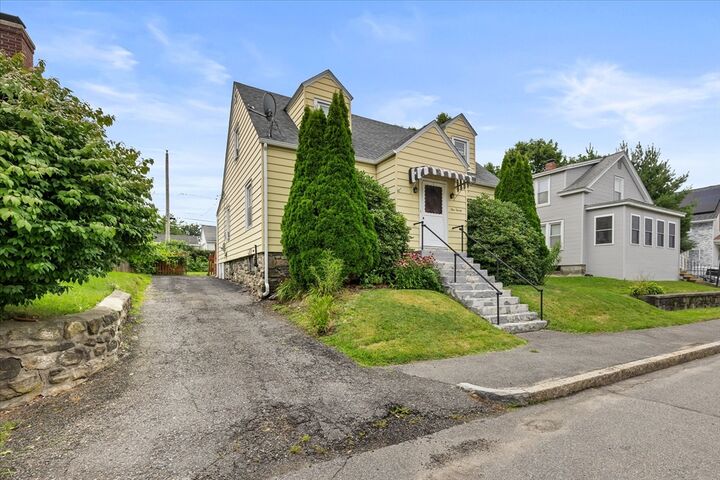 Property Photo: 120 Farrar Ave MA 01604