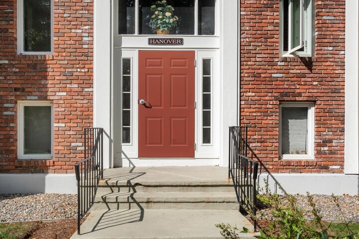 Property Photo: 220 Bedford 5H MA 02324