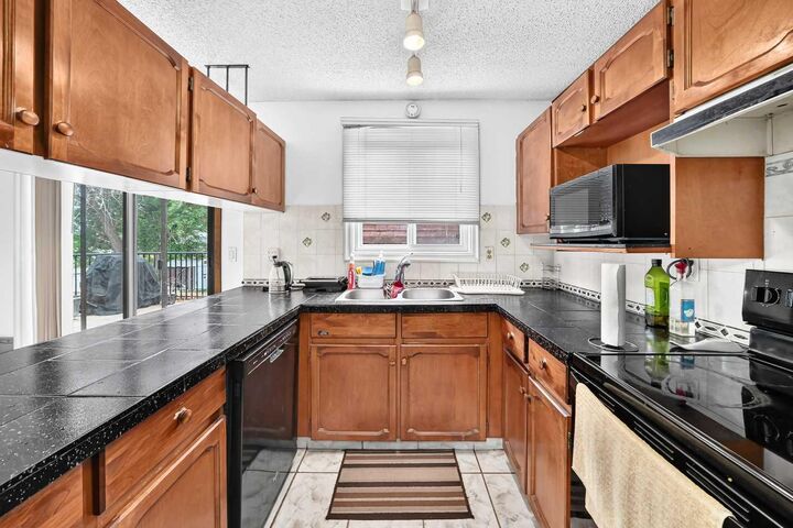 Property Photo: 91 Castleridge Crescent NE AB T3J 1N6