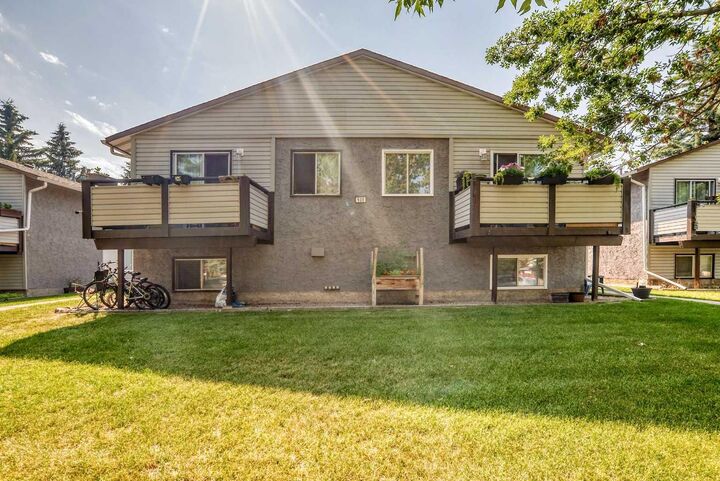 109 Stanley Avenue D — photo 1