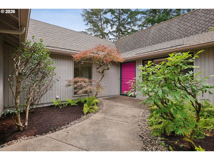 Property Photo: 4200 SW 53rd Ave OR 97221