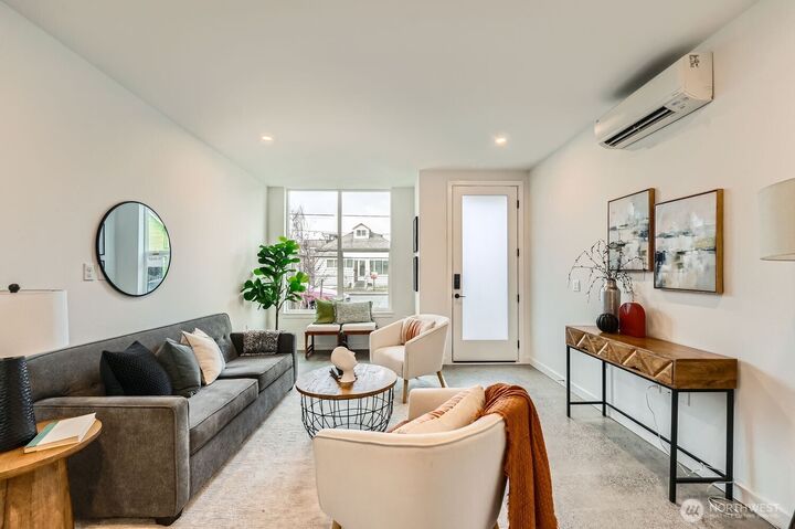 Property Photo: 6608 Carleton Avenue S B WA 98108