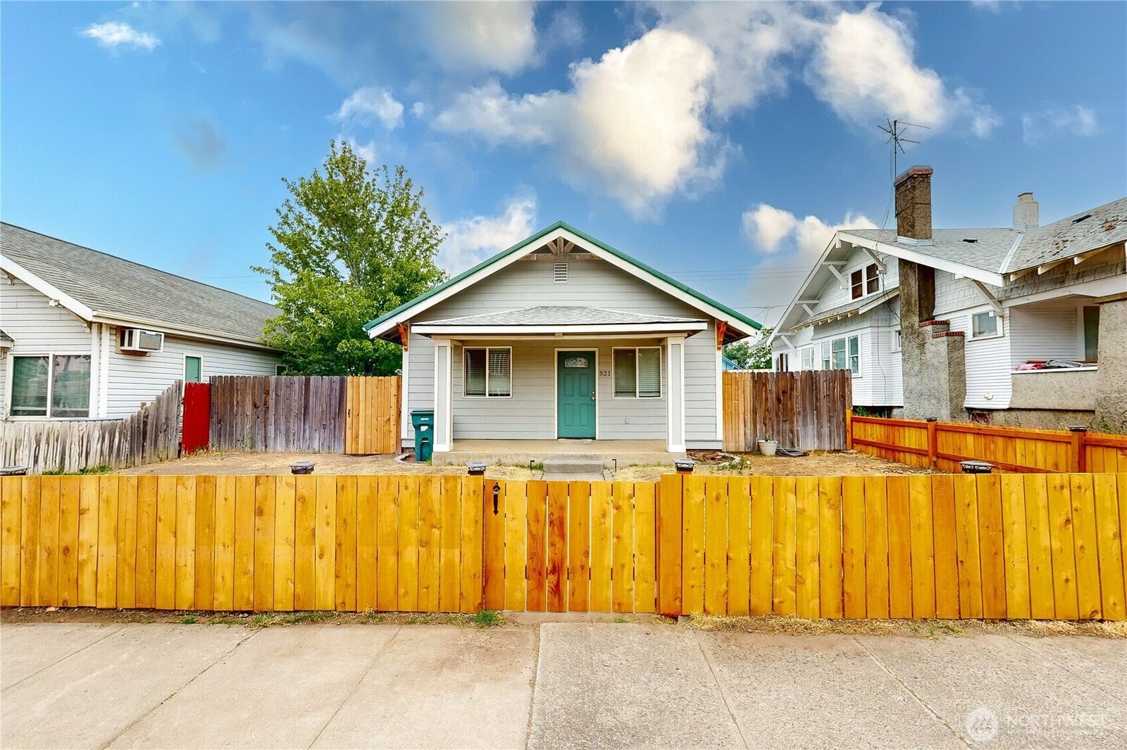 Property Photo:  521 S Main Street  OR 97862 
