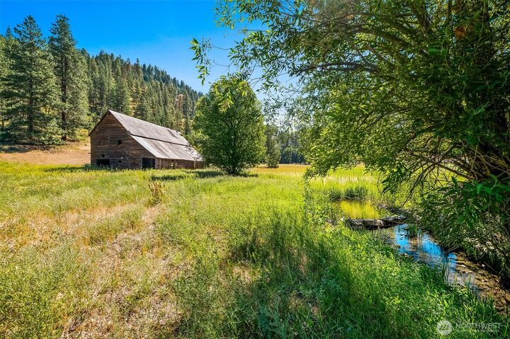 Property Photo: 10495 Merry Canyon Road WA 98826