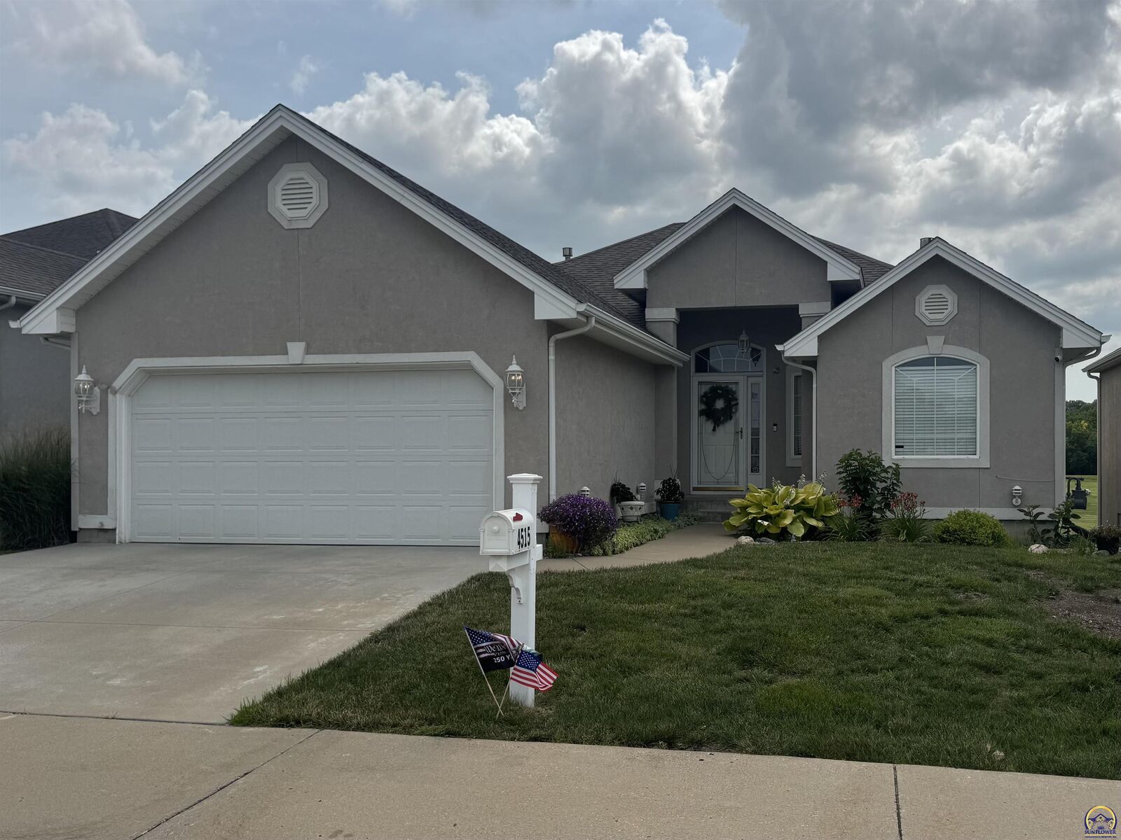 Property Photo: 4515 SW Crenshaw Dr KS 66610-1615