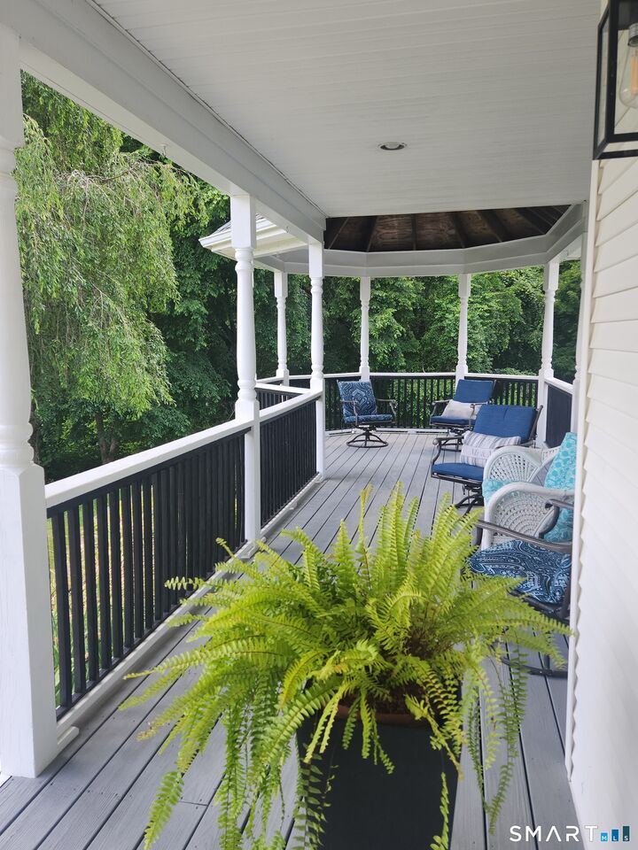 Property Photo:  38 Emerald Glen Lane  CT 06420 