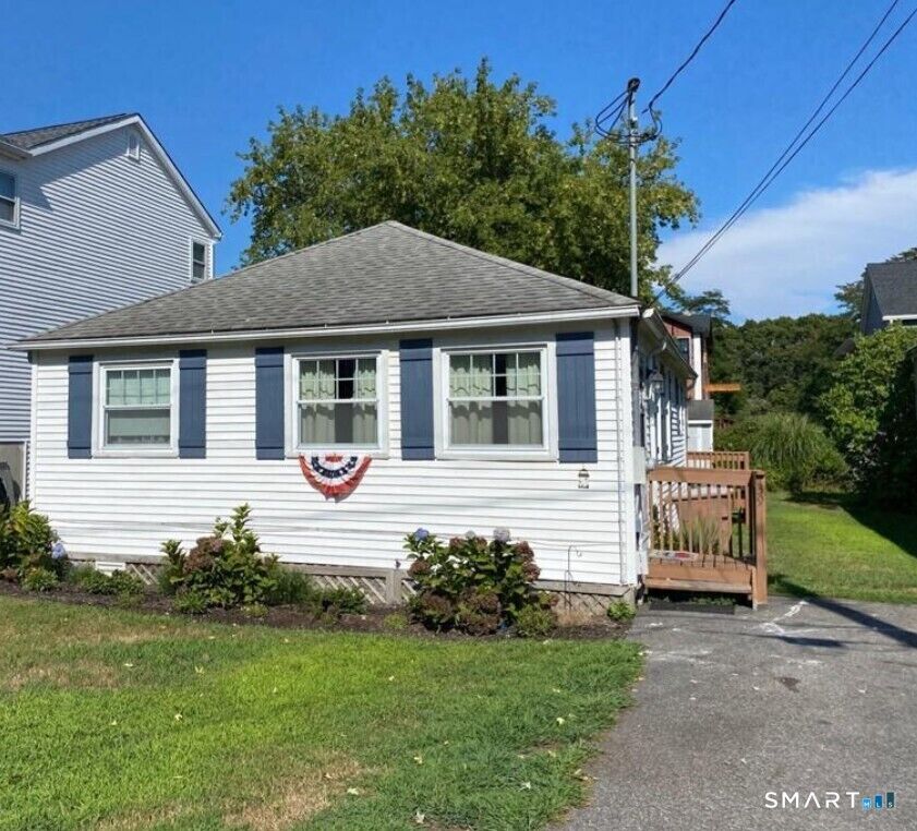 Property Photo: 39 Brockett Road CT 06357