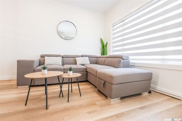 Property Photo: 1519 Richardson Road SK S7M 0W9