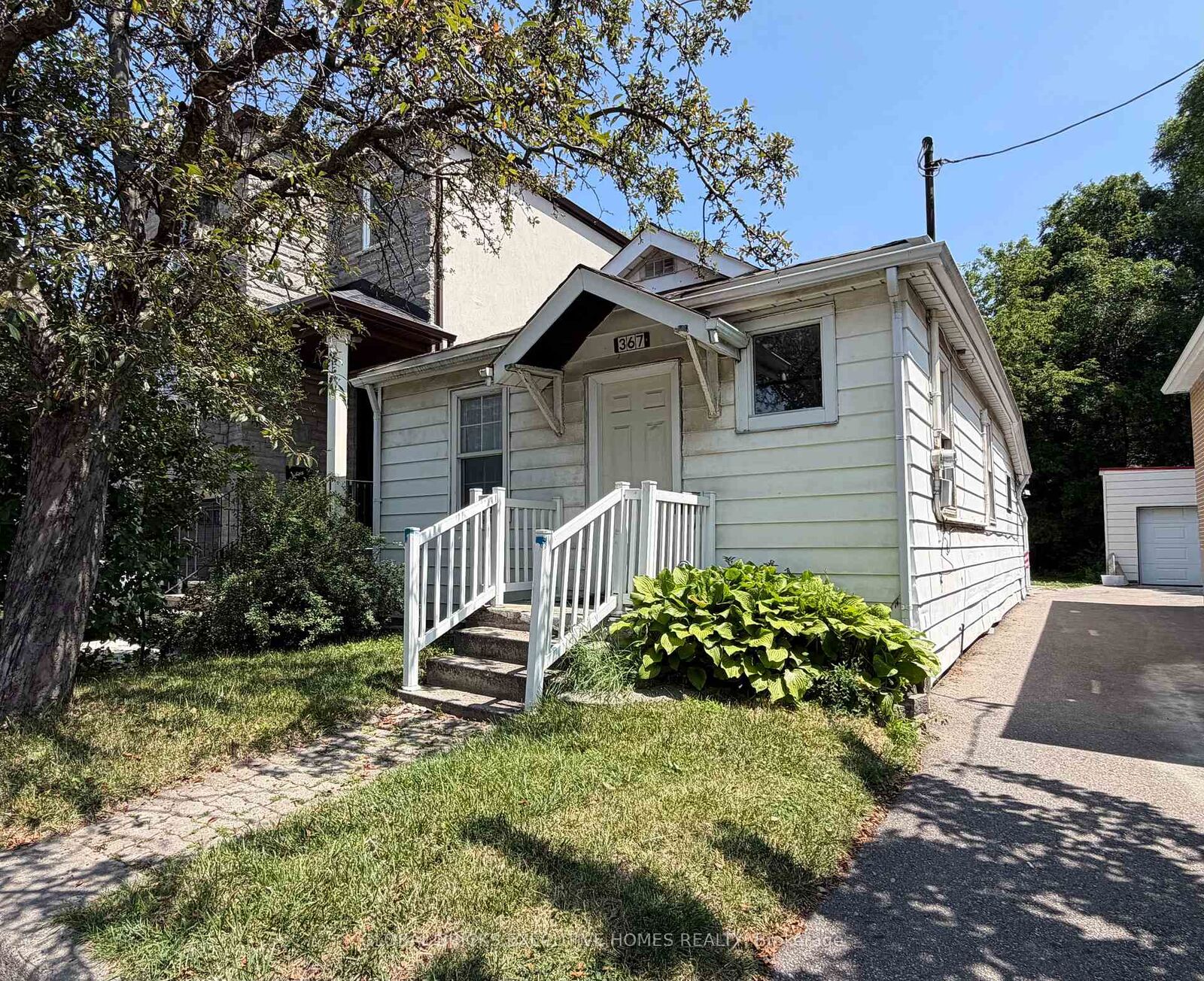 Property Photo: 367 Kipling Avenue ON M8V 3K8