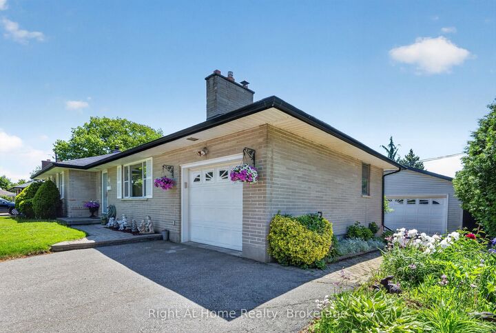 Property Photo: 47 Churchill Avenue ON L1G 3K5