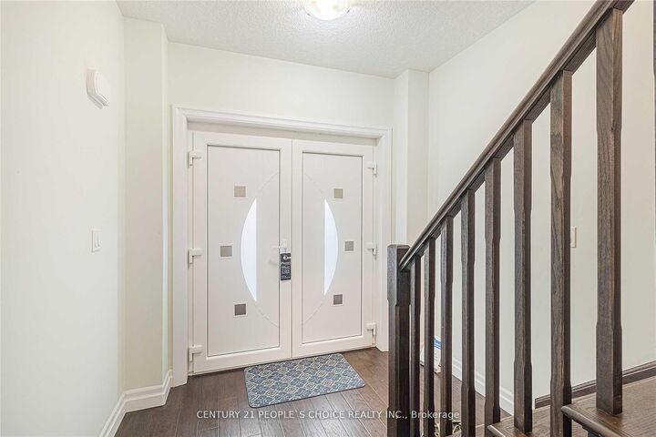 Property Photo: 1934 Cedarpark Drive ON N5X 0J1