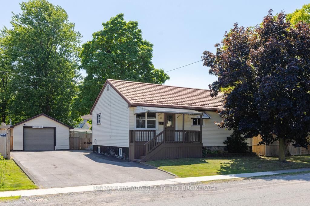 Property Photo: 37 Concession Road ON L2A 4G3