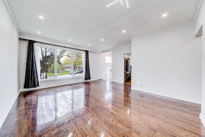 Property Photo: 51 Tordale Crescent ON M1P 3X6
