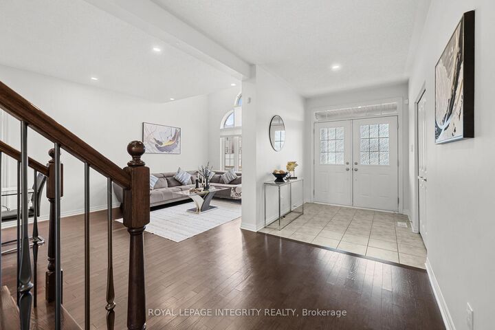 Property Photo: 789 Fiddlehead Street ON K1T 0N2