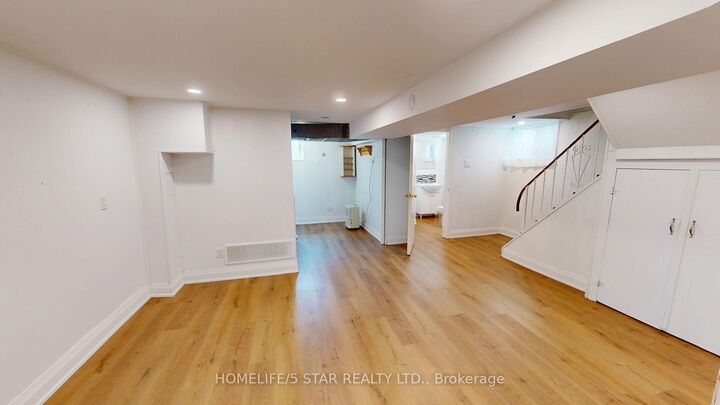 Property Photo: 275 Oakwood Avenue Bsmt Apt ON M6E 2V3
