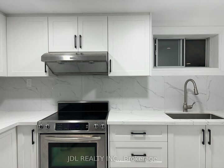 Property Photo: 110 Robinson St Street Unit A Bsmt ON L3P 1P1
