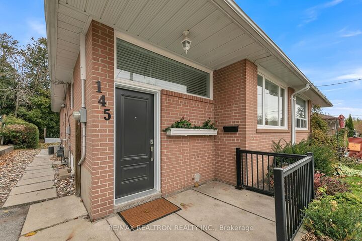Property Photo:  145 Willow Lane  ON L3Y 4J1 