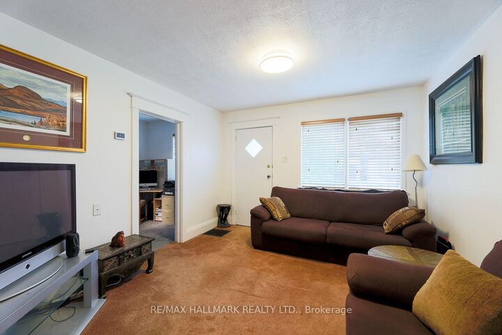 Property Photo:  58 Claremore Avenue  ON M1N 3R9 