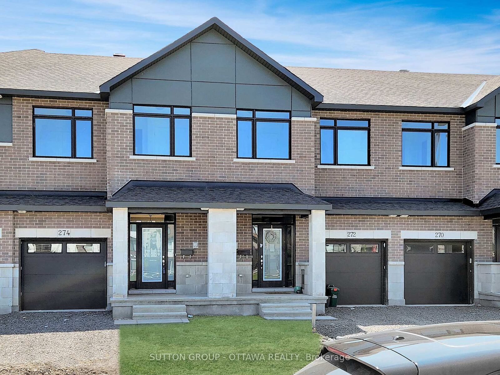 Property Photo:  274 Darjeeling Avenue  ON K2J 6Z1 