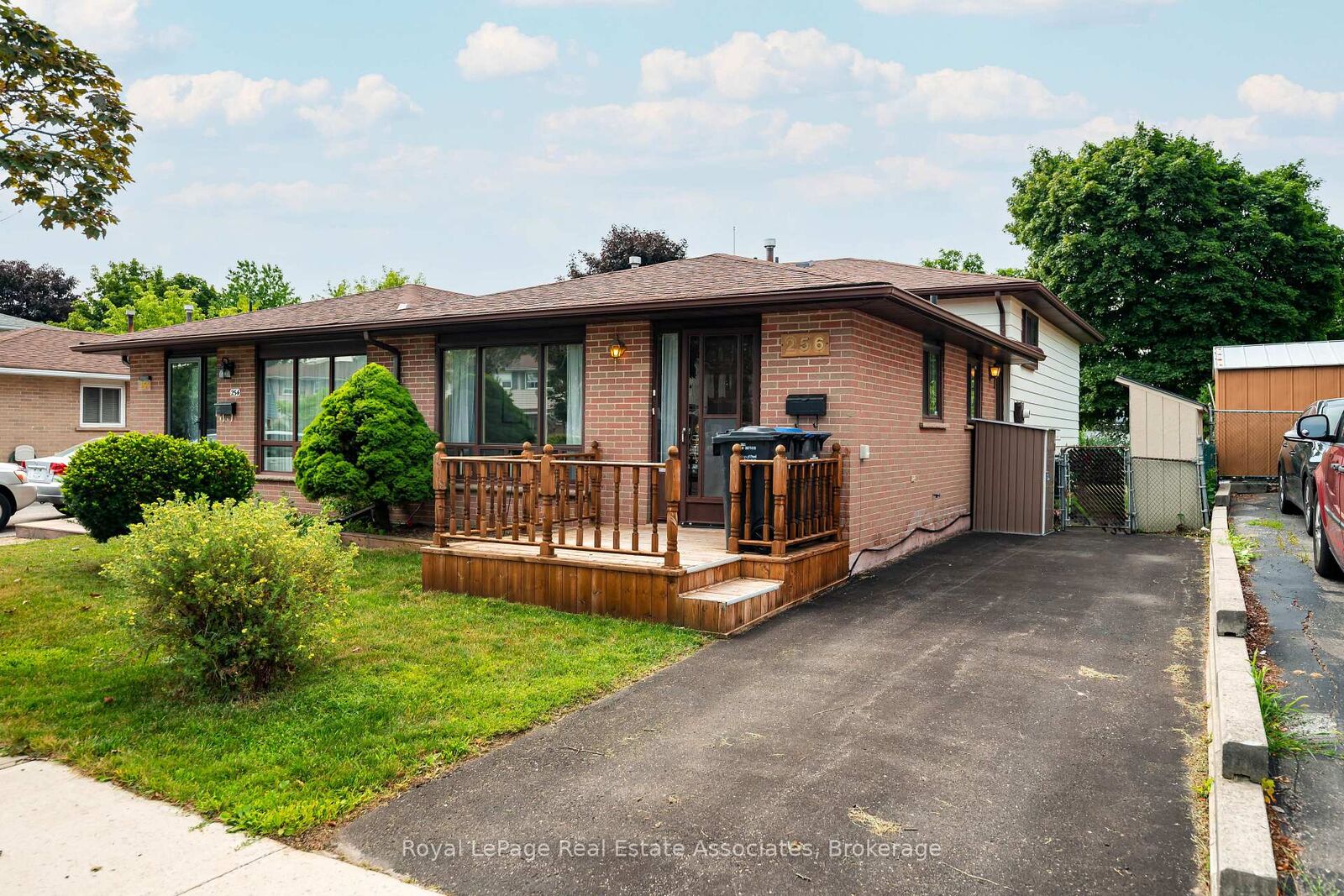 Property Photo: 256 Archdekin Drive ON L6V 1Z2